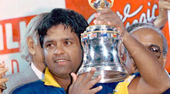 Arjuna Ranatunga. Arjuna Ranatunga.