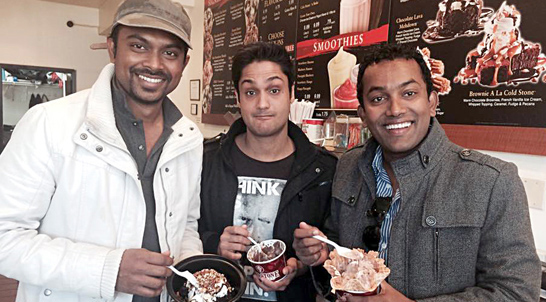 Bathiya and Santhush with Randhir stop for some Ice Cream today in New York city ahead of their concert tomorrow. (BnS Facebook)